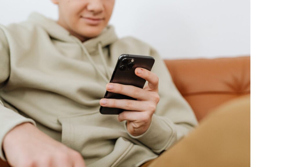 Local Search Is Influenced by Digital Signals